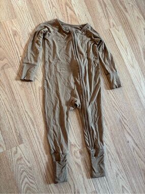 Bamboo 6-12 month romper scainf